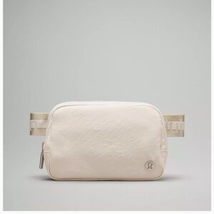 Lulu lemon everywhere belt bag